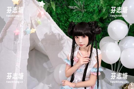 爆机少女喵小吉来了，裤里丝福利图集：颜值与风格并存！