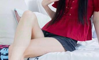 物恋传媒 – 从佳琪的左手倒影谈谈在线写真，怎么那么容易被打动？