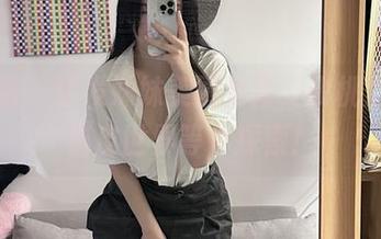 微密圈 – 金发妹妹美图更新,玫桃泡芙的俏皮世界等你探索!