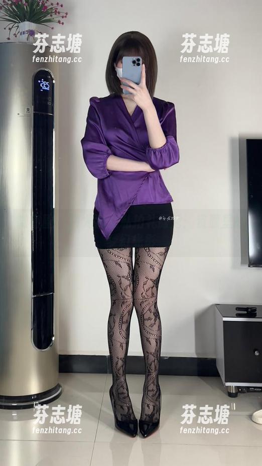 白龙猫女 微密圈 - 白龙猫女私拍礼服秀:资源里的梦幻光影