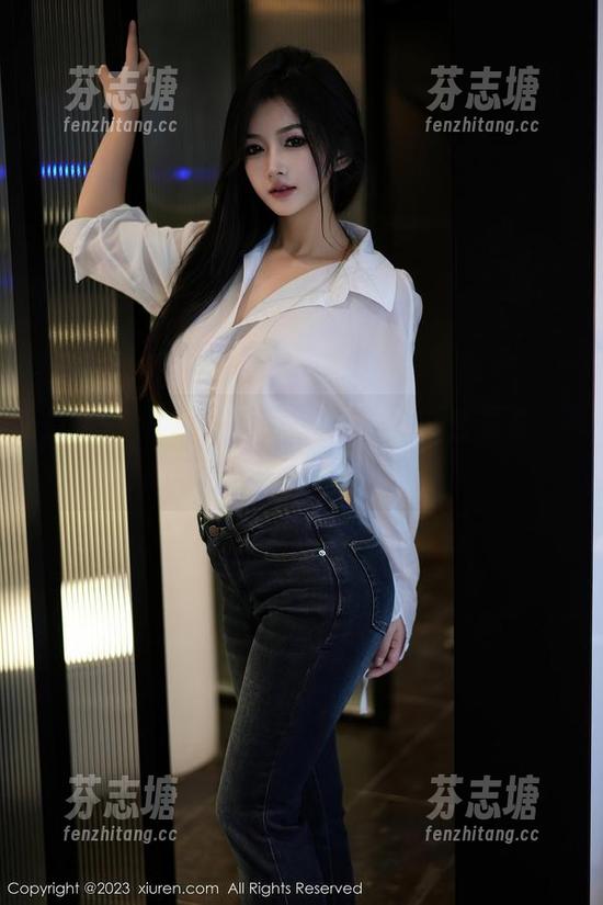 秀人网-Elise谭晓彤 秀人网 - 最新!Elise谭晓彤天台写真,我的心和她一起荡秋千!