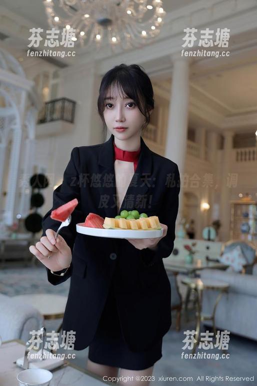 秀人网 - z杯悠悠的夏天：私拍合集，调皮又清新！