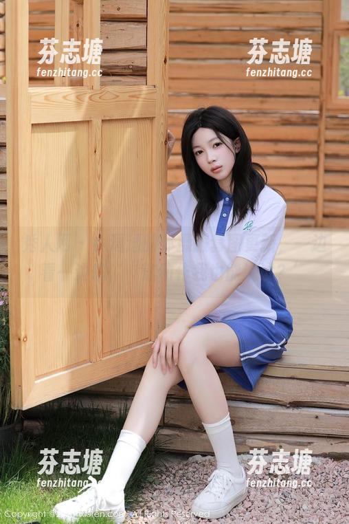 秀人网 - 小逗逗的体操服套图更新，一边看一边想，‘这动作我也能试试？’