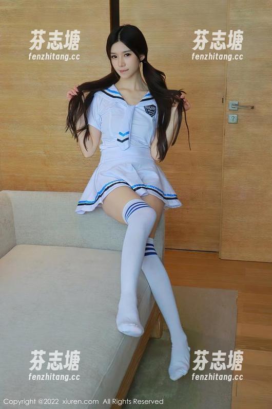 秀人网 - 厨娘慧敏Vivi的私房图包：细腻到不敢呼吸的小确幸