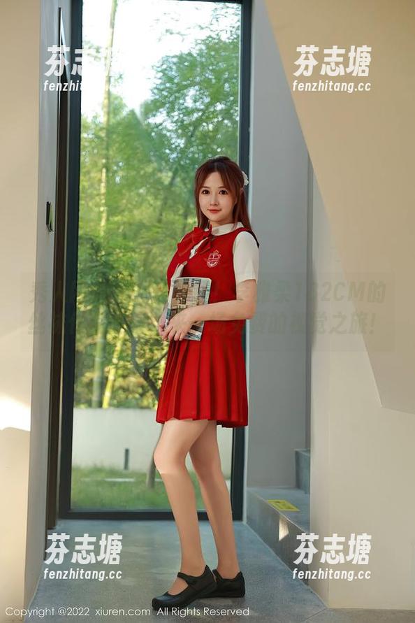 秀人网-李雅柔182CM 秀人网 - 不花一分钱!李雅柔182CM的丝袜作品全集,来一场免费的视觉之旅!