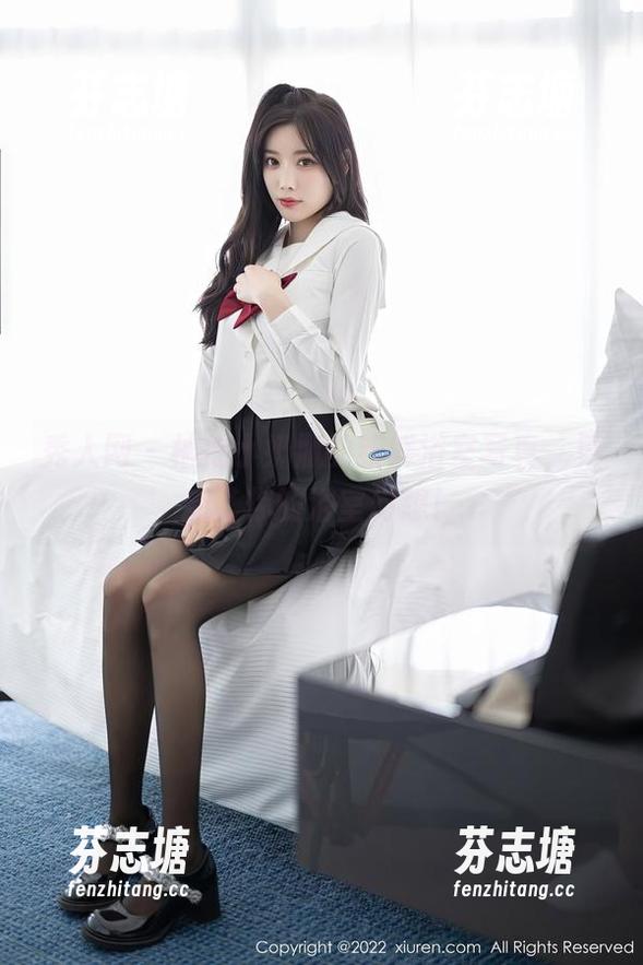 秀人网 - 柚柚小奶瓶的新鲜浴室写真，更新了你的浴室幻想！