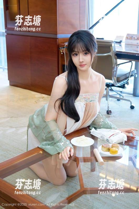 秀人网 - 蕾丝与温妮的完美邂逅：超精选套图让你脸红心跳！