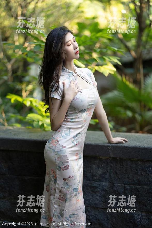 秀人网-糯美子mini 秀人网 - “糯美子mini”夏天图库:这些作品让人瞬间想去海边疯狂打卡!