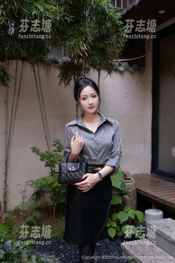 秀人网-谢小蒽 秀人网 - 当毛衣遇上谢小蒽:图片里的柔软,原图带你回到冬日冒险