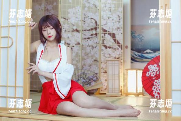 微密圈 - 羊小雪juvia空姐写真，高清美图让你的心情瞬间“起飞”！