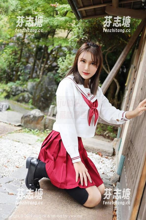 美媛馆 - 小夕juju的私拍瞬间，甜心作品中潜藏的那些欲望