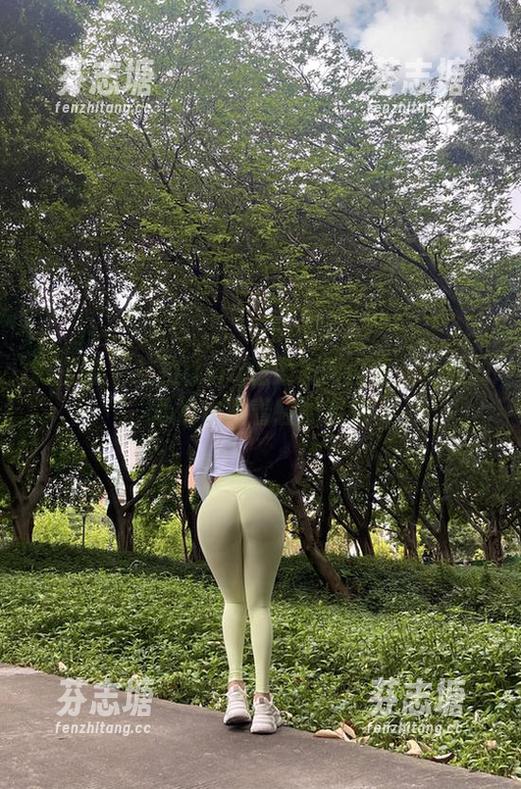 微密圈 - 艾拉·isla温柔美图合集：让你的心情也跟着轻盈起来