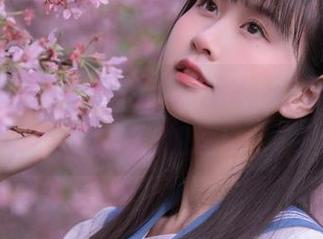 萌芽儿o0的新私拍：黑丝2，让你在浴室里心跳加速！