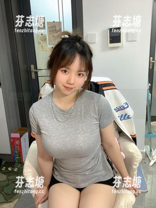 微密圈 - 葱油饼er校园生活：最新美图，简直就是个行走的精灵
