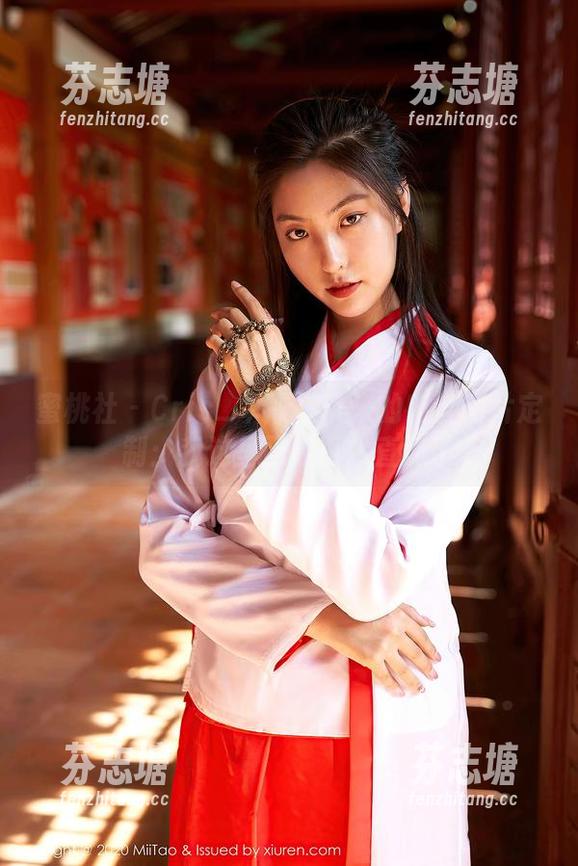 蜜桃社 - Cris_卓娅祺带来的肉丝图片定制：我这里已经口水直流了