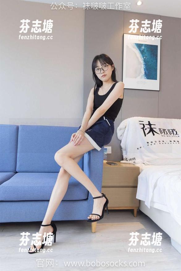 袜啵啵-小安 袜啵啵 - 俏丽小安与高跟凉鞋:高清图集,心动的瞬间感受!