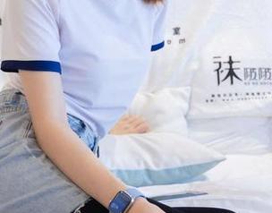 袜啵啵 – 小甜豆的护士服造型：无圣光下的清新与调皮
