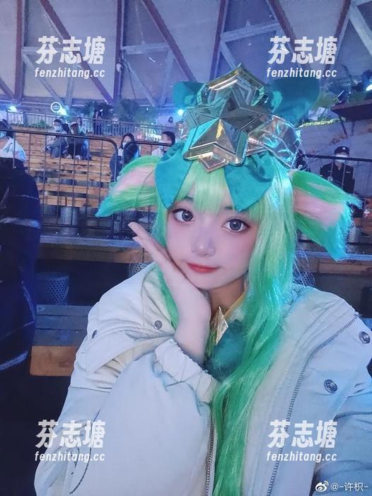 许枳 想要特别一点?看看许枳网盘里的裤里丝写真,超乎你想象!
