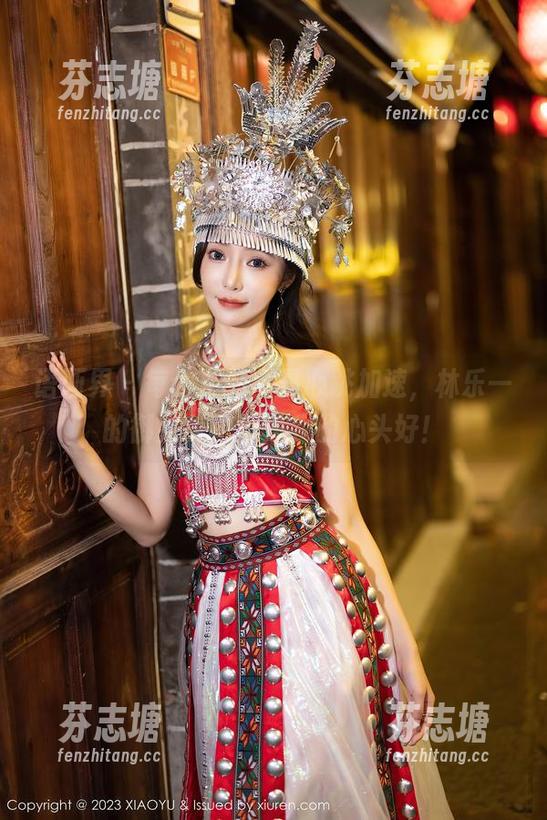 语画界-林乐一 语画界 - 每个更新都是心跳加速,林乐一的御姐美图就是我的心头好!