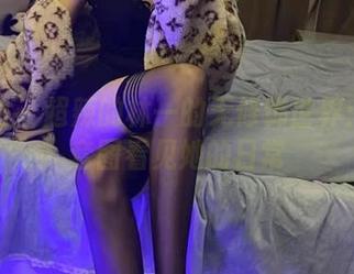 微密圈 – 超辣的林一的无修饰世界：透过套图看见她的日常