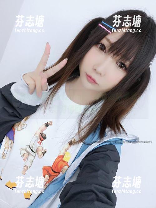 网盘中的铭铭kizami：她的网袜写真，绝对值回票价！
