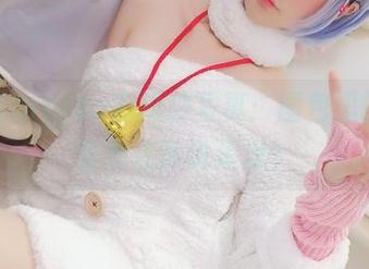 魔物喵nigisa的婚纱写真：图包里的每一张都在诉说浪漫？