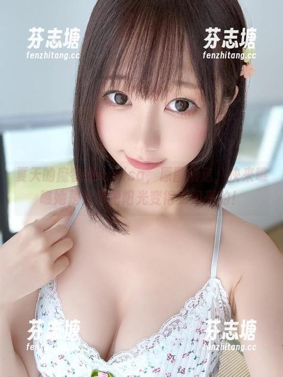 魔物喵nigisa 夏天的魔物喵nigisa,原图精选,快来瞧瞧她是如何把阳光变得更闪亮的!